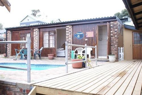 Хостел Jeffreys Bay Backpackers Экстерьер фото