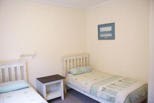 Хостел Jeffreys Bay Backpackers Номер фото