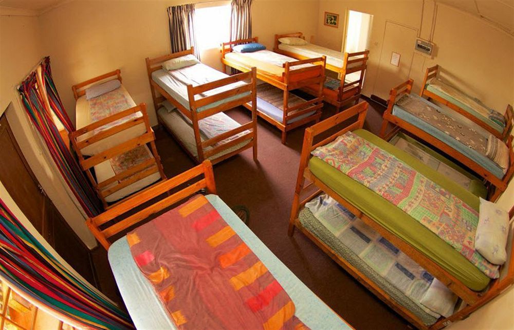 Хостел Jeffreys Bay Backpackers Экстерьер фото