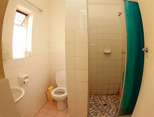 Хостел Jeffreys Bay Backpackers Экстерьер фото